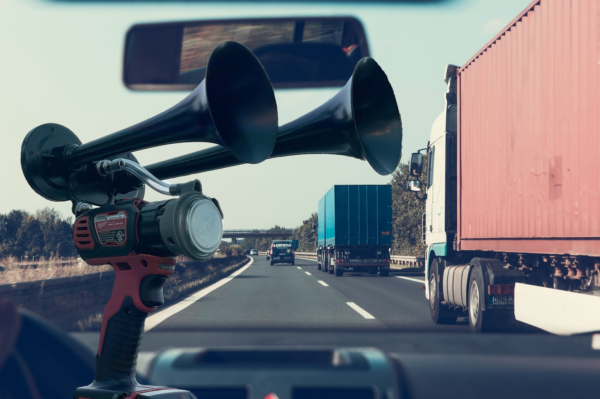 Why Truck Drivers Should Use Impact Air Horns