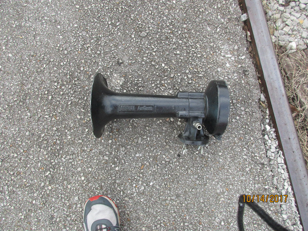 How to Make a Train Horn Quieter for Neighborhood Use (Soft-Tone Options)