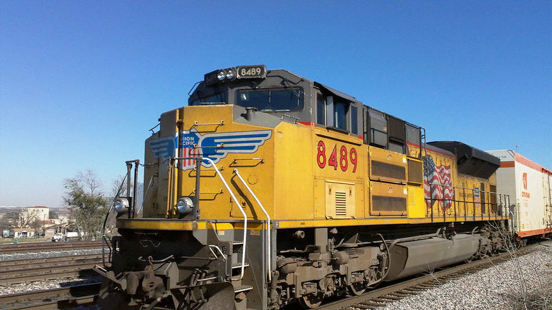 Is a Train Horn Gun as Loud as a Real Locomotive Horn? The Honest dB Math